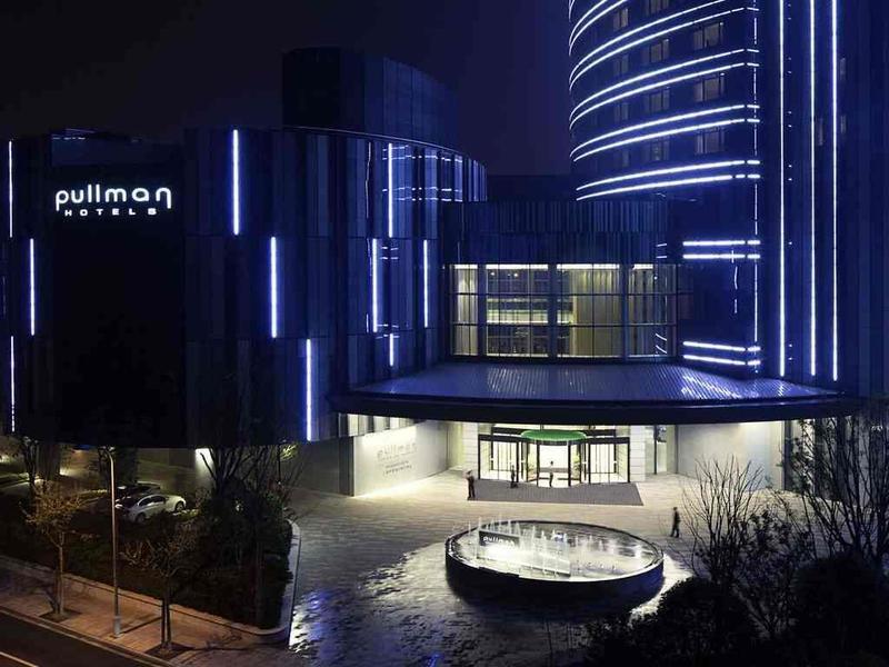 Pullman Shanghai Xuhui Exteriör bild